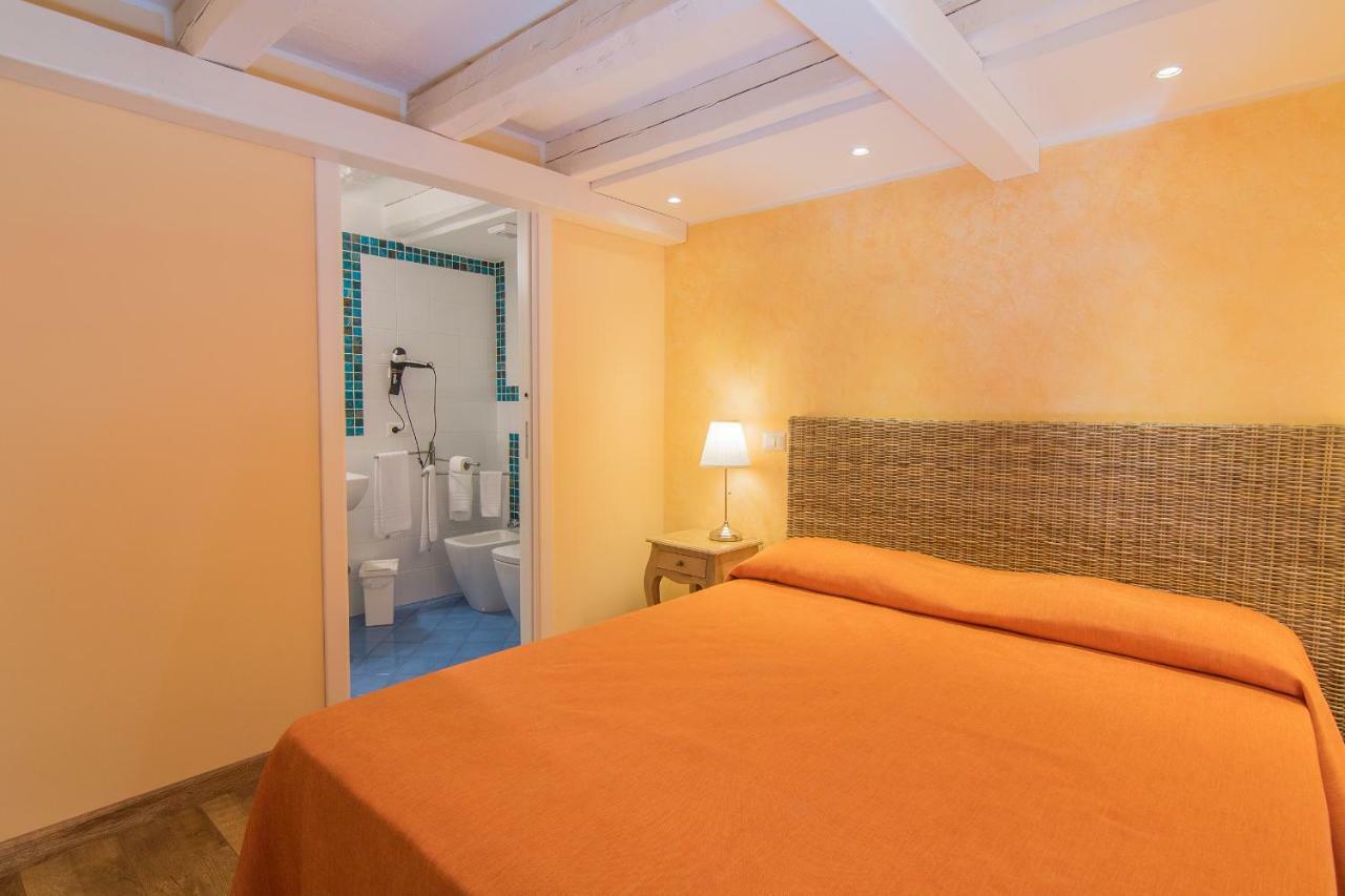 B&B Apollo Syracuse Eksteriør bilde